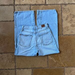BDG High & Wide Light Wash Jeans 27W